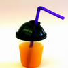 Comment mettre une paille dans un jus ?